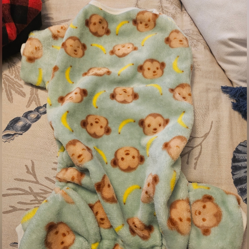 Assorted Dog Clothes, Pjs, And Jackets. - Picture 16 of 16